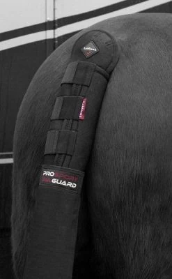 LeMieux Tail Guard & Bag Black